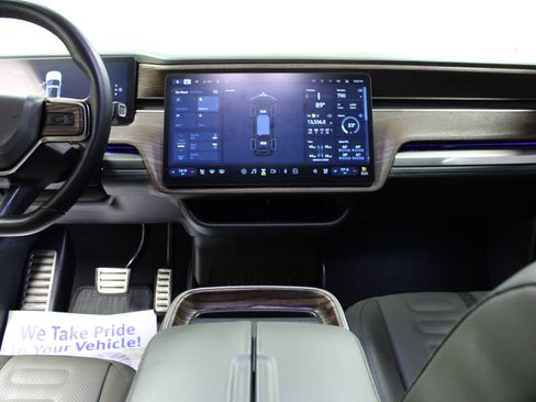 Used 2023 Rivian R1T Adventure image 18