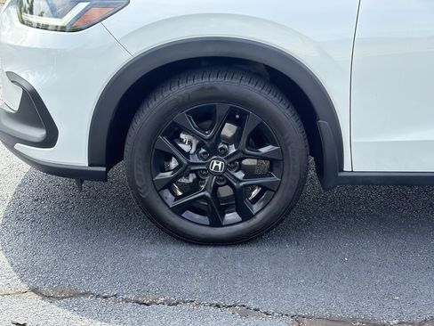 Certified 2024 Honda HR-V Sport image 32