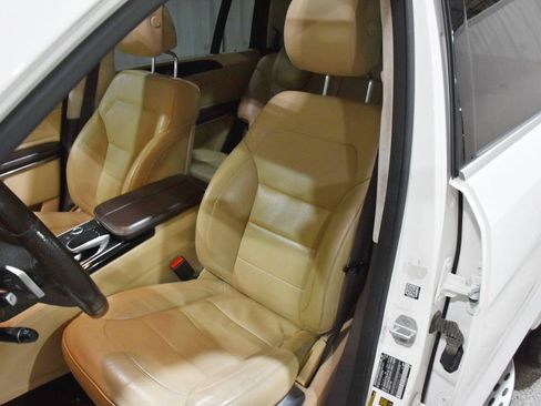 Used 2017 Mercedes-Benz GLS 550 4MATIC image 12