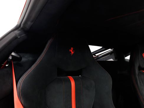 Used 2020 Ferrari 488 Pista Coupe image 40