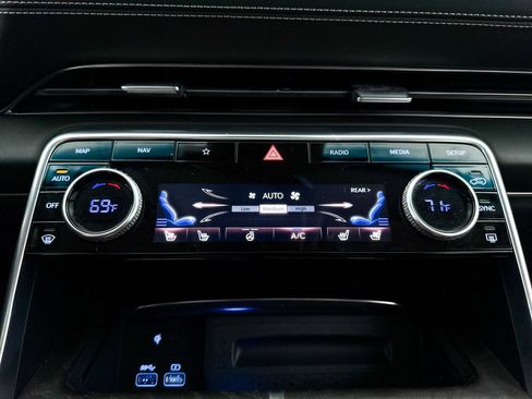 Used 2024 Genesis GV80 3.5T image 25