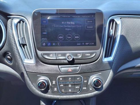 Used 2019 Chevrolet Malibu LT w/ Driver Confidence Package image 19