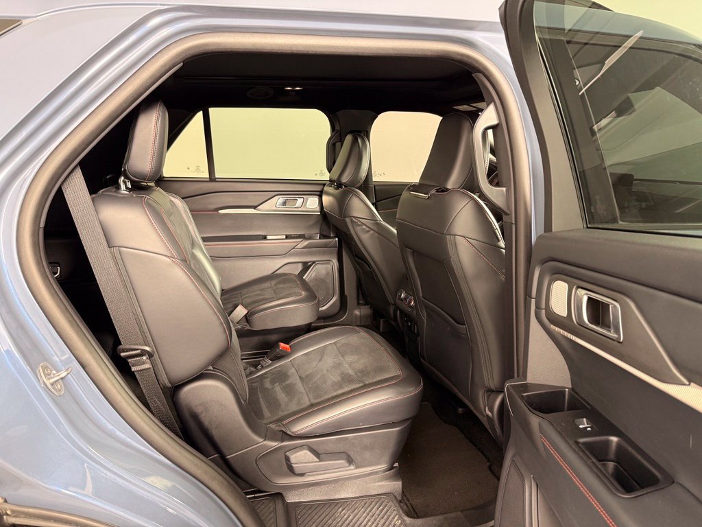 Certified 2025 Ford Explorer ST w/ Sun And Sound Package AWD/4WD image 23