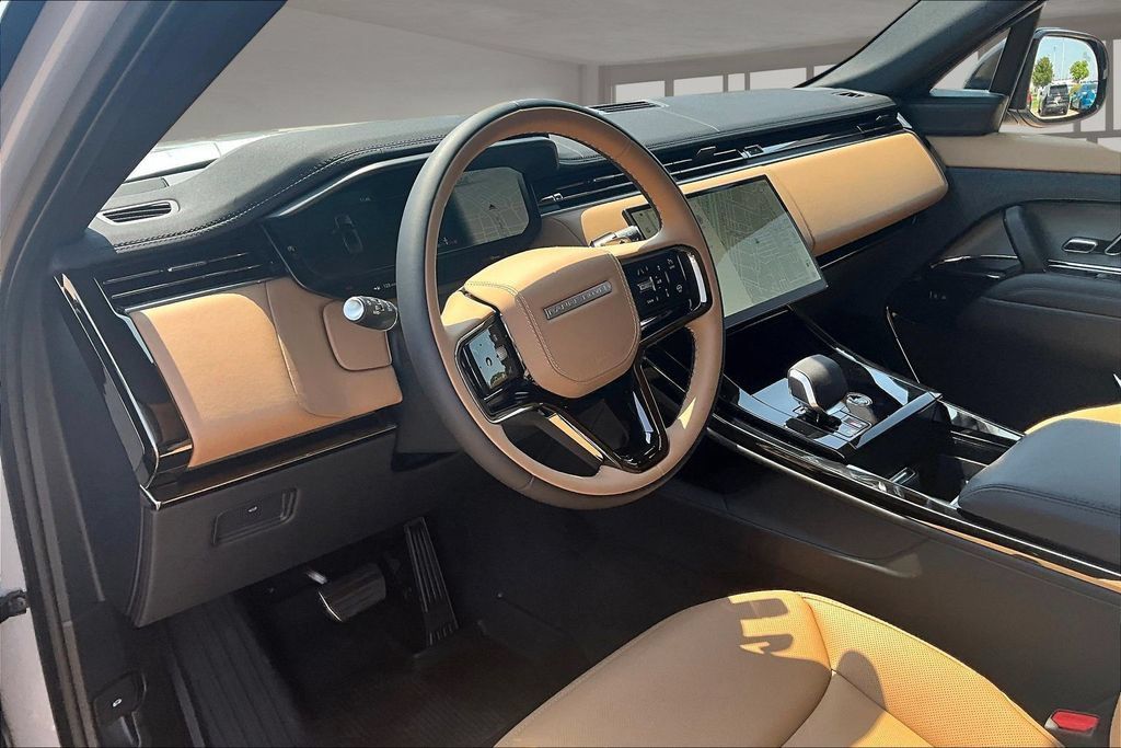 New 2026 Land Rover Range Rover Sport Dynamic SE AWD/4WD image 6