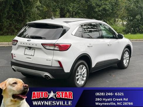 Used 2021 Ford Escape SE w/ Cold Weather Package AWD/4WD image 4