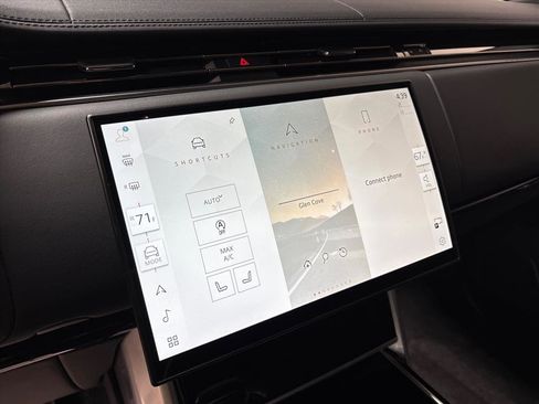 Used 2024 Land Rover Range Rover SE image 16