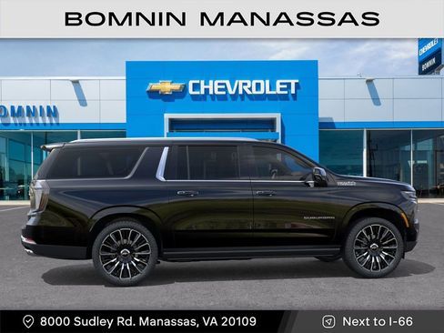 New 2026 Chevrolet Suburban High Country image 6