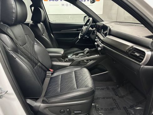 Used 2025 Kia Telluride EX X-Line AWD/4WD image 20