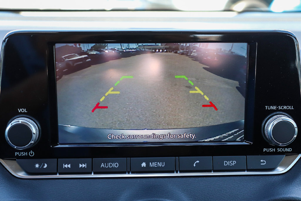 Used 2025 Nissan Sentra S FWD image 23