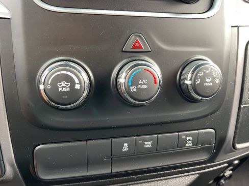 Used 2022 RAM 1500 Classic Warlock image 12