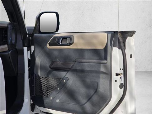 Used 2024 Ford Bronco Wildtrak image 12