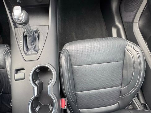 Used 2025 Ford Mustang GT Premium image 28