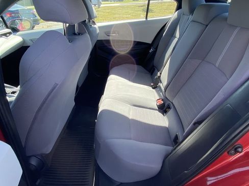 Used 2021 Toyota Corolla SE image 8