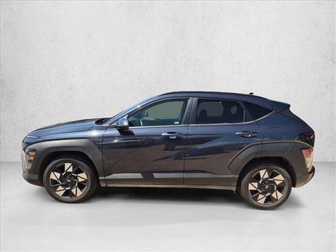Used 2025 Hyundai Kona SEL FWD image 7