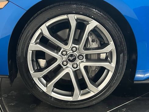 Used 2019 Ford Mustang GT Premium RWD image 35