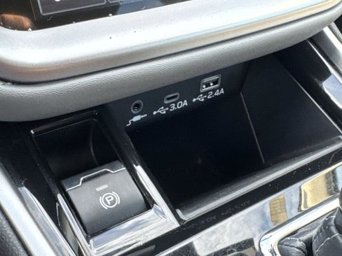 Certified 2024 Subaru Outback Premium image 24