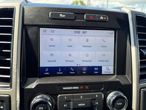 Used 2019 Ford F150 Lariat image 34