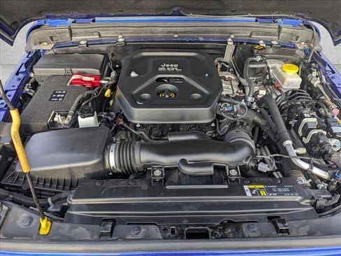 Used 2019 Jeep Wrangler Unlimited Sahara image 22