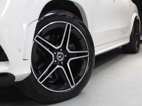 Used 2022 Mercedes-Benz GLS 450 4MATIC image 20