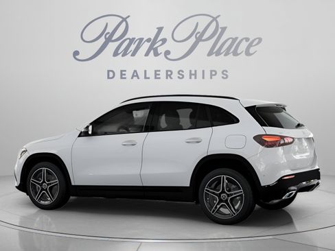 Used 2026 Mercedes-Benz GLA 250 image 11