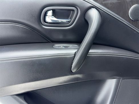 Used 2024 INFINITI QX80 Luxe image 44