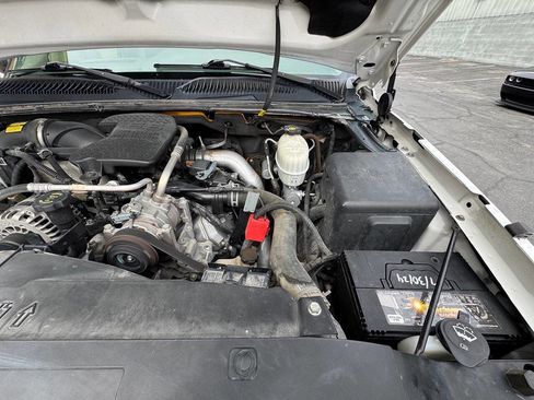 Used 2007 Chevrolet Silverado 2500 W/T w/ Heavy-Duty Power Package image 41