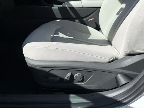 Used 2025 Hyundai Sonata SEL FWD image 12