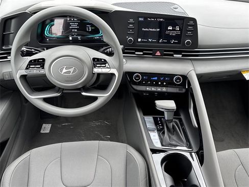 New 2026 Hyundai Elantra Blue image 22