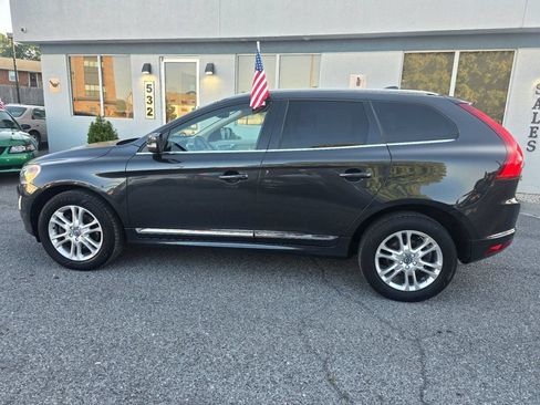 Used 2016 Volvo XC60 T5 Premier w/ Technology Package AWD/4WD image 7