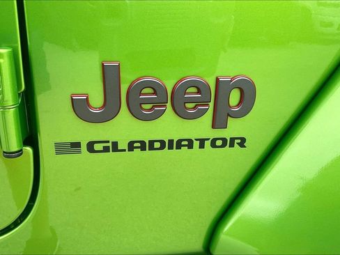 New 2025 Jeep Gladiator Rubicon image 38