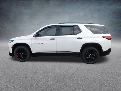 Used 2023 Chevrolet Traverse Premier w/ Redline Edition FWD image 6