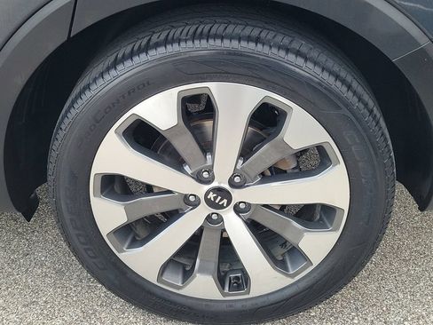 Used 2021 Kia Telluride EX w/ EX Premium Package FWD image 12