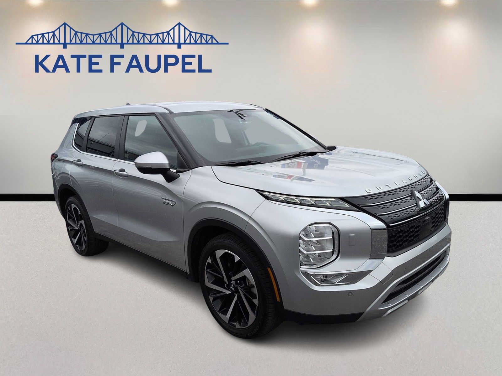 Used 2024 Mitsubishi Outlander SE AWD/4WD image 1