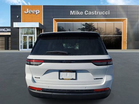 New 2025 Jeep Grand Cherokee Limited w/ Black Appearance Package image 4