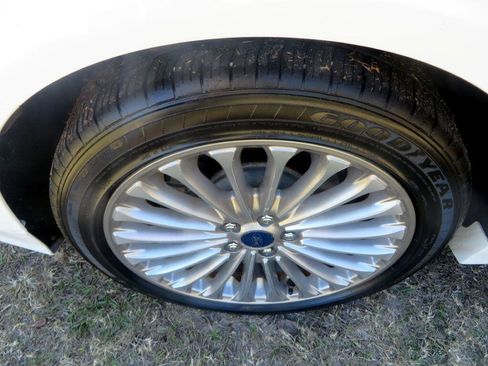 Used 2014 Ford Fusion Titanium image 24