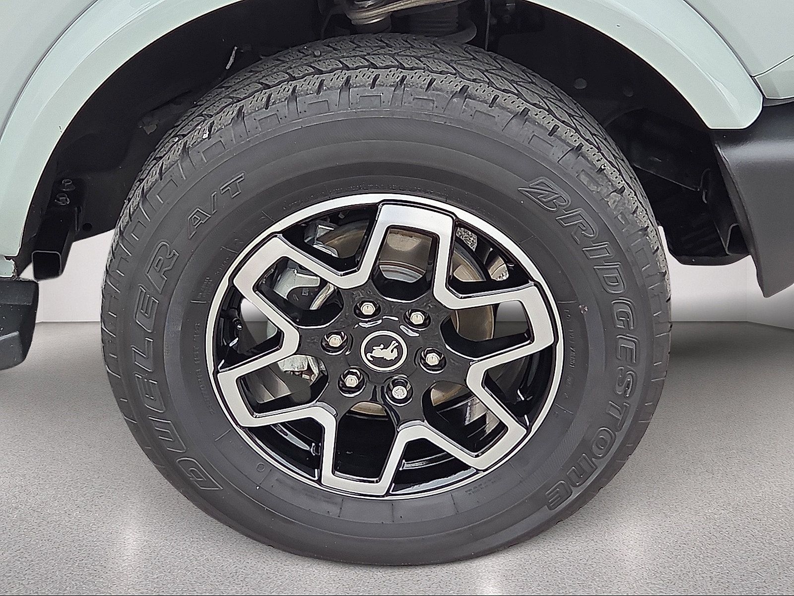 Used 2024 Ford Bronco Outer Banks AWD/4WD image 7