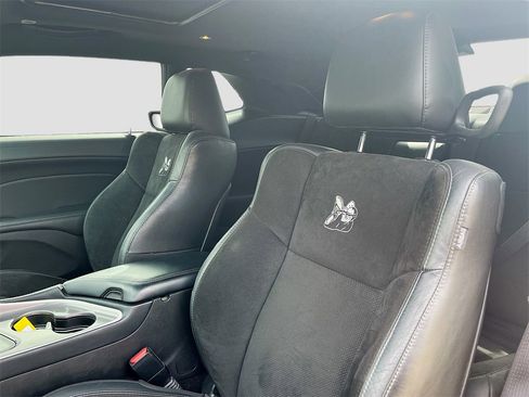 Used 2022 Dodge Challenger R/T Scat Pack w/ Dynamics Package image 21