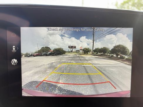 Used 2024 Hyundai Elantra SEL FWD image 19