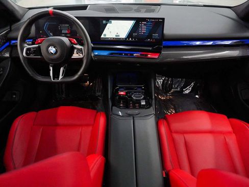 Used 2025 BMW M5 w/ Executive Package AWD/4WD image 37