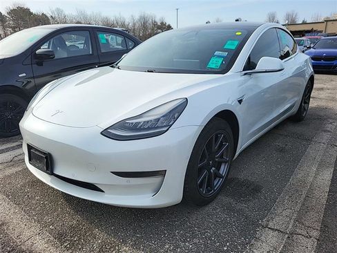Used 2020 Tesla Model 3 Standard Range Plus image 3