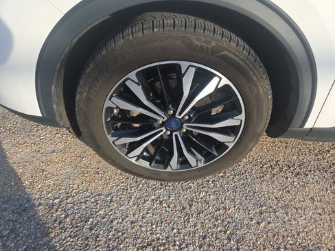 Used 2021 Ford Escape SE w/ SE Sport Appearance Package FWD image 25