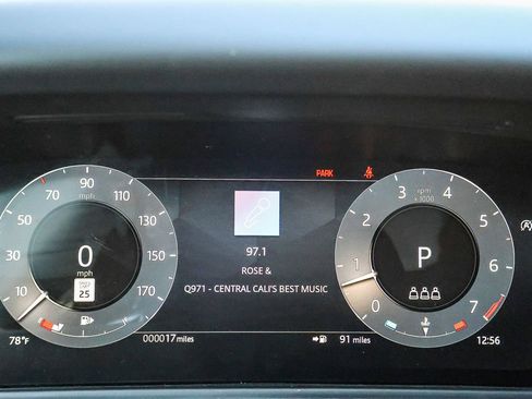 New 2026 Land Rover Range Rover Velar Dynamic SE image 33