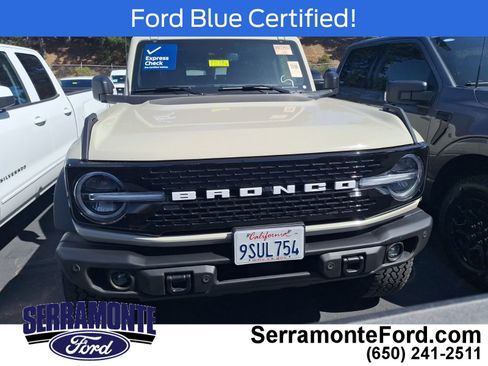 Used 2025 Ford Bronco Badlands AWD/4WD image 2
