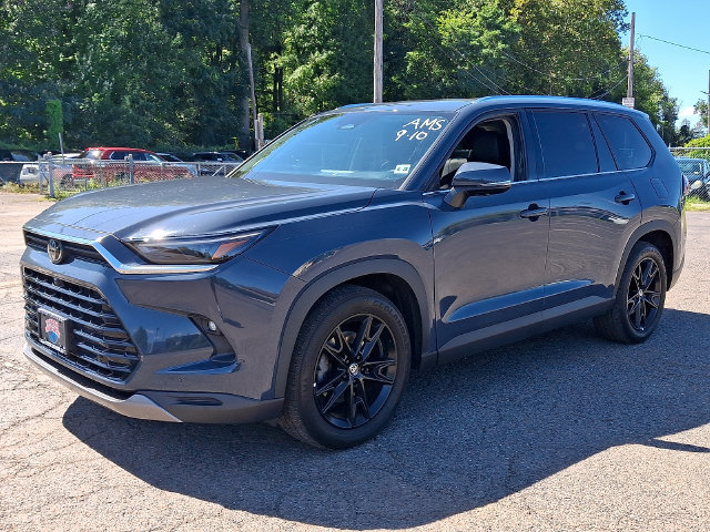 Certified 2024 Toyota Grand Highlander AWD image 2