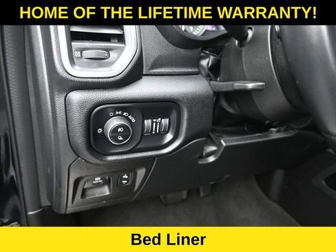 Used 2022 RAM 1500 Laramie w/ Sport Appearance Package image 16