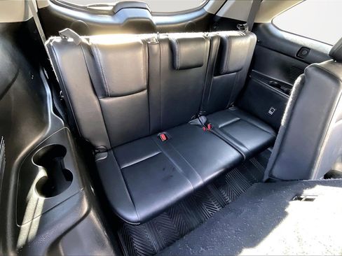 Used 2018 Toyota Highlander Limited image 27