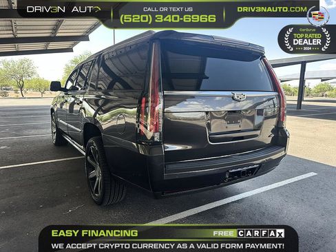 Used 2017 Cadillac Escalade ESV Premium Luxury AWD/4WD image 5
