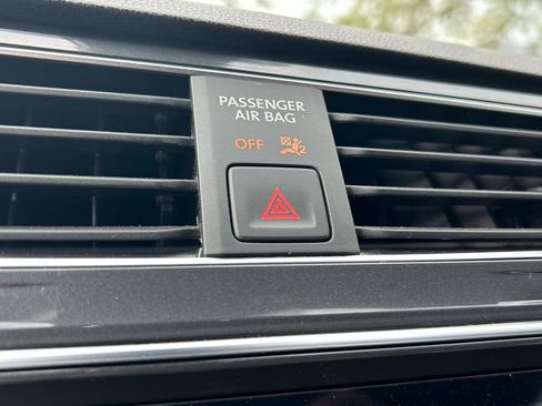 Certified 2023 Volkswagen Tiguan SE R-Line image 34