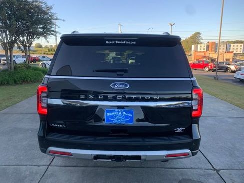 Used 2024 Ford Expedition Limited image 4