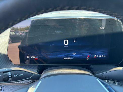 Used 2025 Chevrolet Equinox LT FWD image 41
